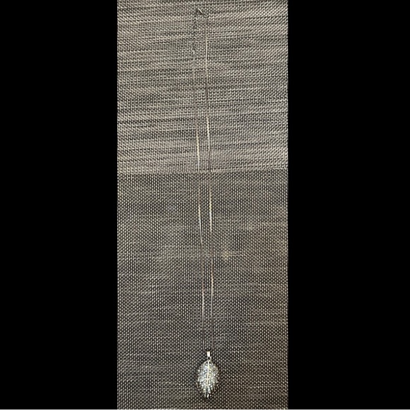 Sparkly Gunmetal Silver-tone Leaf Pendant, Necklace and Earrings Set - Picture 2 of 15